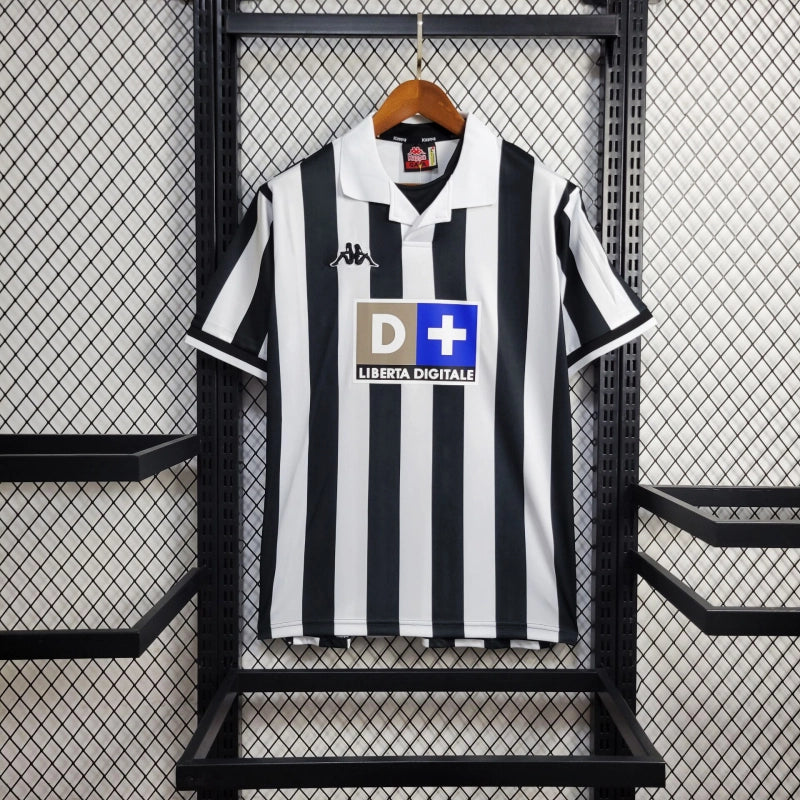 Camisa Juventus Home (1) 1998/99 Kappa Retrô Masculina